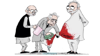 Blood stained on Modi's Hand